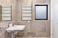 Sherwood   Ensuite 3 LR No Logo