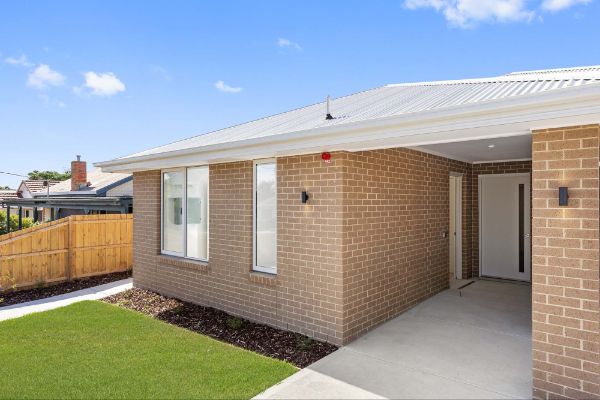 Langford   Porch LR No Logo