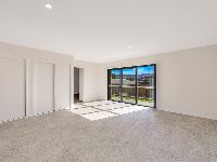 006 Open2view_ID956655-31_Pillar_Street[1]