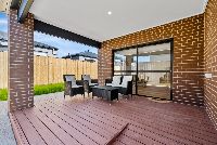 009 Open2view_ID862029-11_Ballad_Street