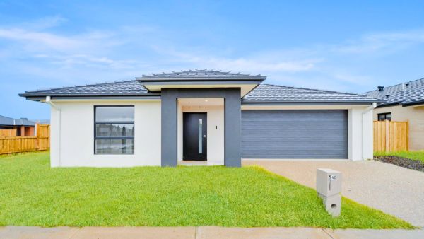 38 WHITESIDE BEVERIDGE