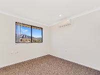 007 Open2view_ID956655-31_Pillar_Street[1]