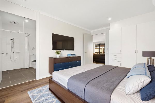 Bedroom-into-Ensuite