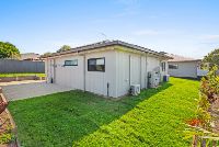 Beautiful lawns   gardens