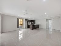 Berkingham 21   dining room