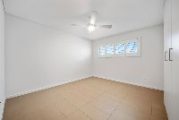 038 Open2view_ID984794-391_Victoria_Road