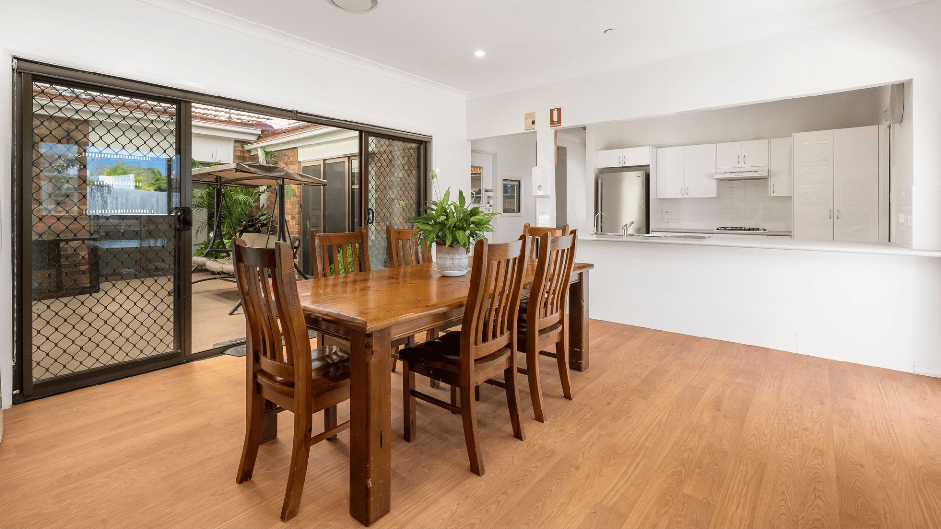 Allambie Heights_DiningKitchen